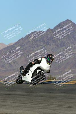 media/Feb-12-2022-SoCal Trackdays (Sat) [[3b21b94a56]]/Turn 9 Set 1 (1130am)/